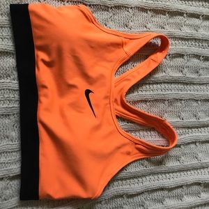 NIKE SPORTS BRA NEVER WORN